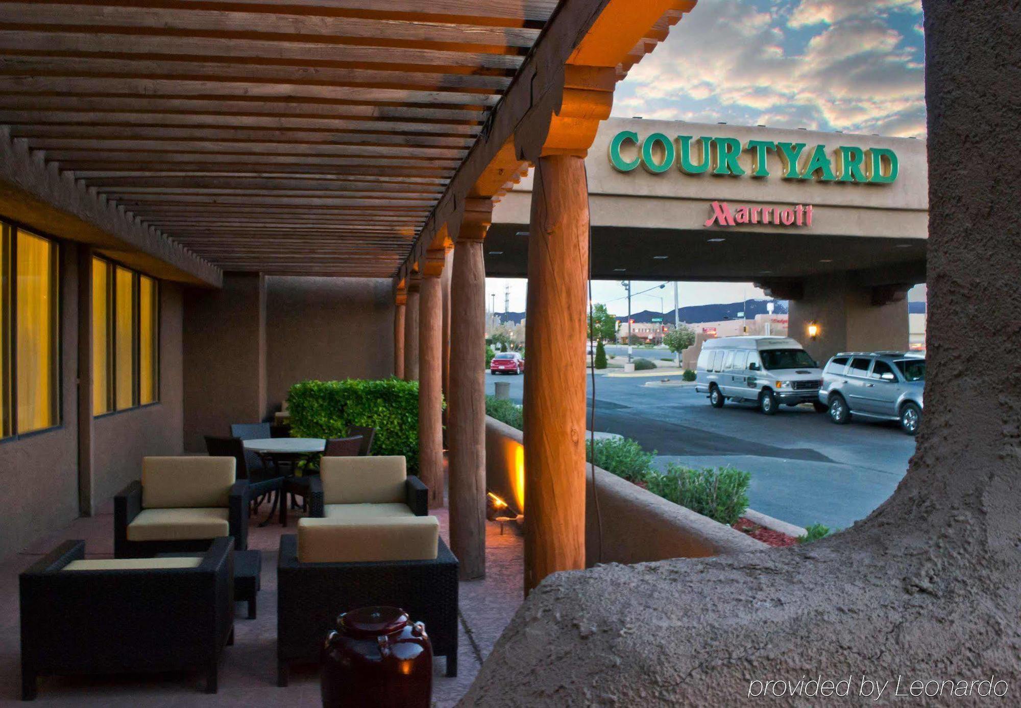 Courtyard Santa Fe Hotel Exterior photo